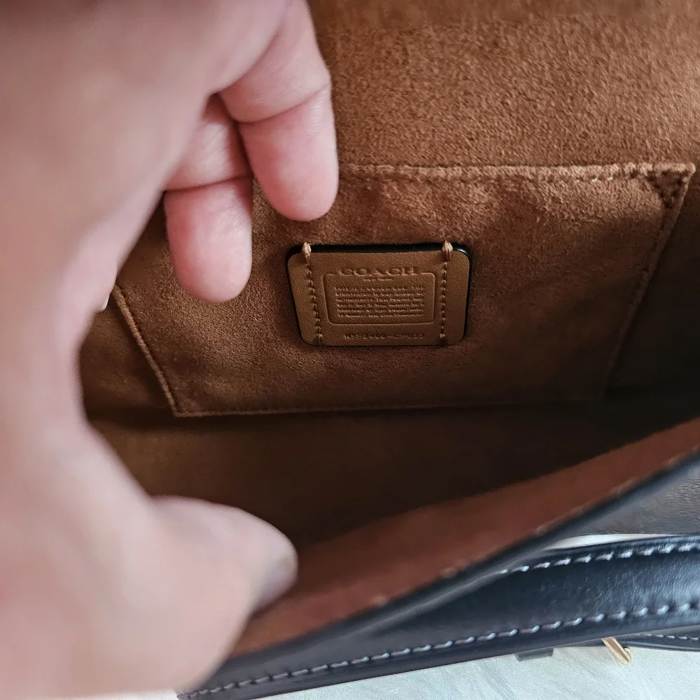 SOLD: SOLD SOLD Coach: Bag+box+paper bag! ๐ฏ๐ฅ - Picture 7 of 15